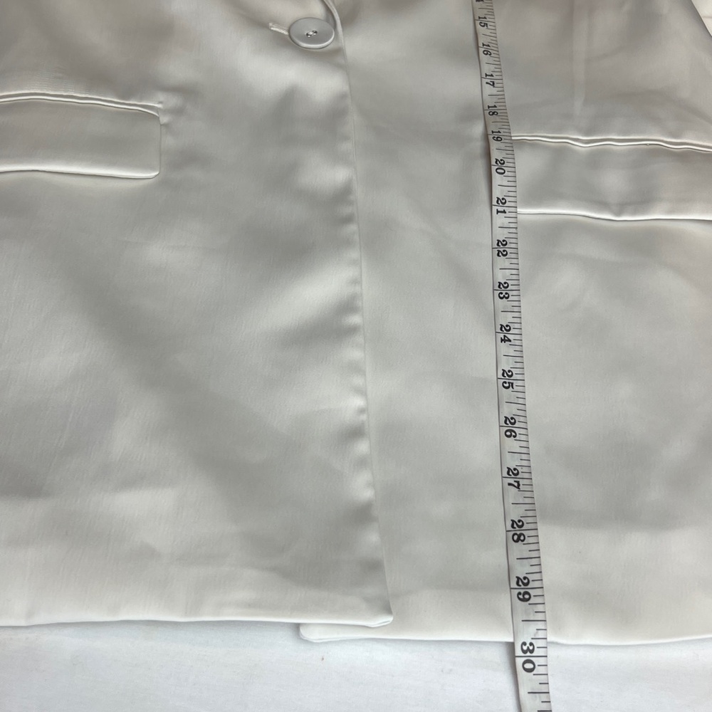 House of Harlow 1960 Satin Belted Blazer Cream SZ XS - Picture 10 of 10
